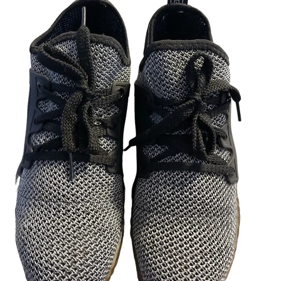 Indestructible | Shoes | Indestructible Beyond Protection  display picture 3
